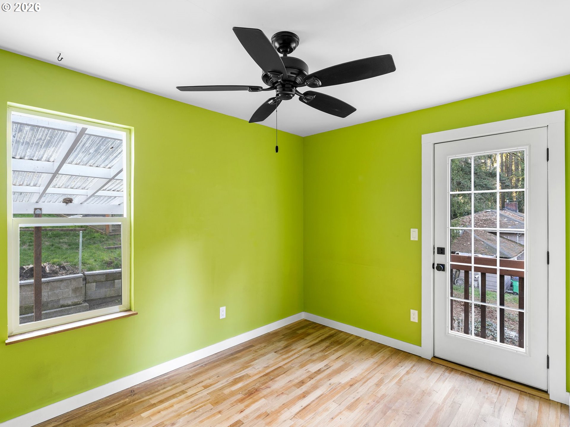 9208 Southwest 44th Avenue Portland, OR 97219 - Photo 10 of 28