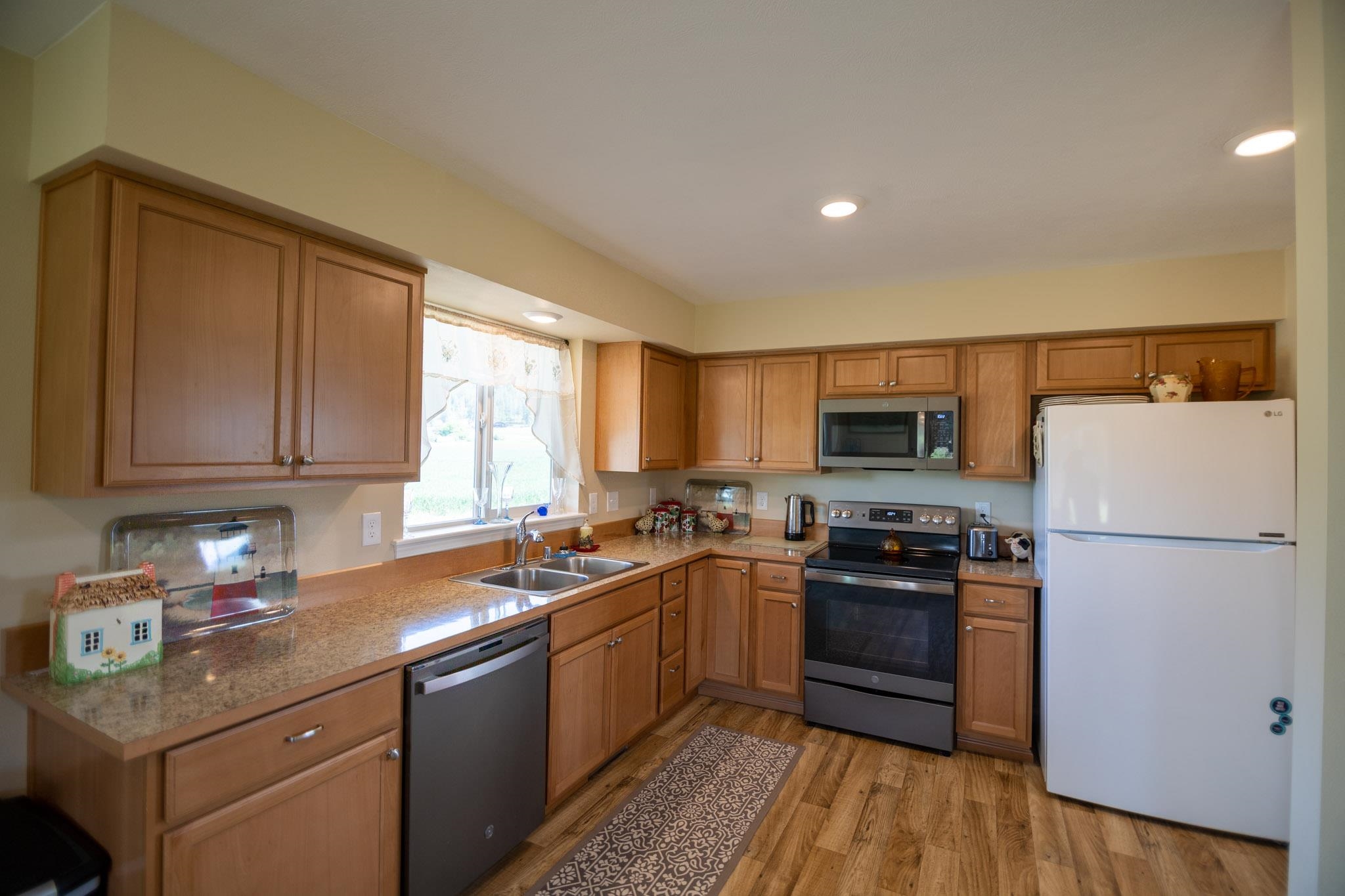 2074 Steinmetz Road Chewelah, WA 99109 - Photo 5 of 29 Gallery Image 5
