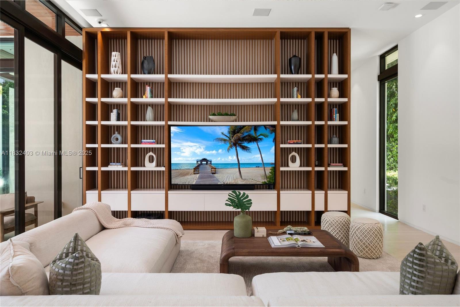 7610 Southwest 48th Court Miami, FL 33143 - Photo 14 of 34