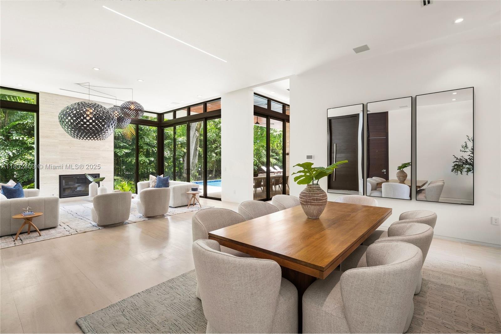 7610 Southwest 48th Court Miami, FL 33143 - Photo 9 of 34