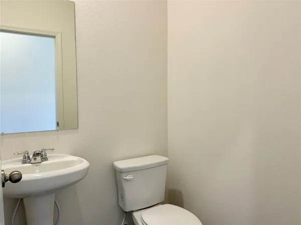 $2,400 | 1237 Herring Drive, Forney, TX 75126