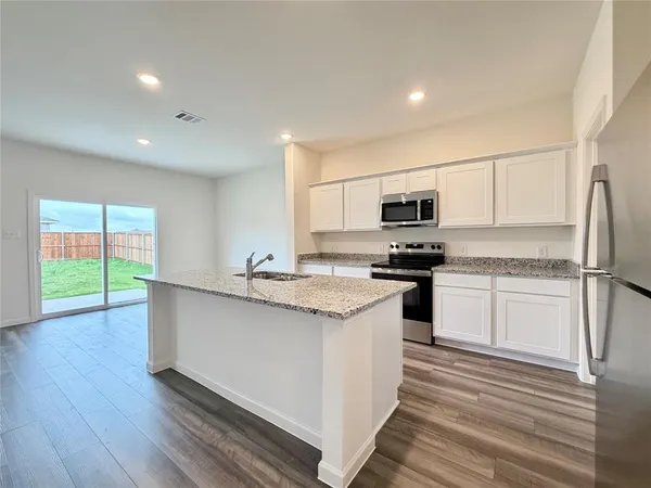 $2,400 | 1237 Herring Drive, Forney, TX 75126