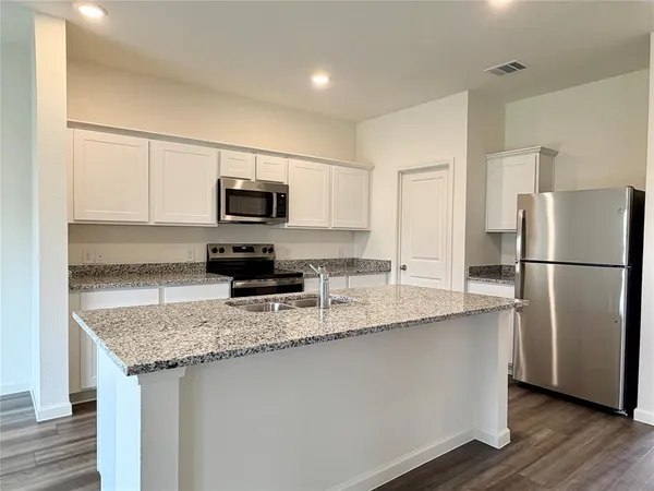 $2,400 | 1237 Herring Drive, Forney, TX 75126