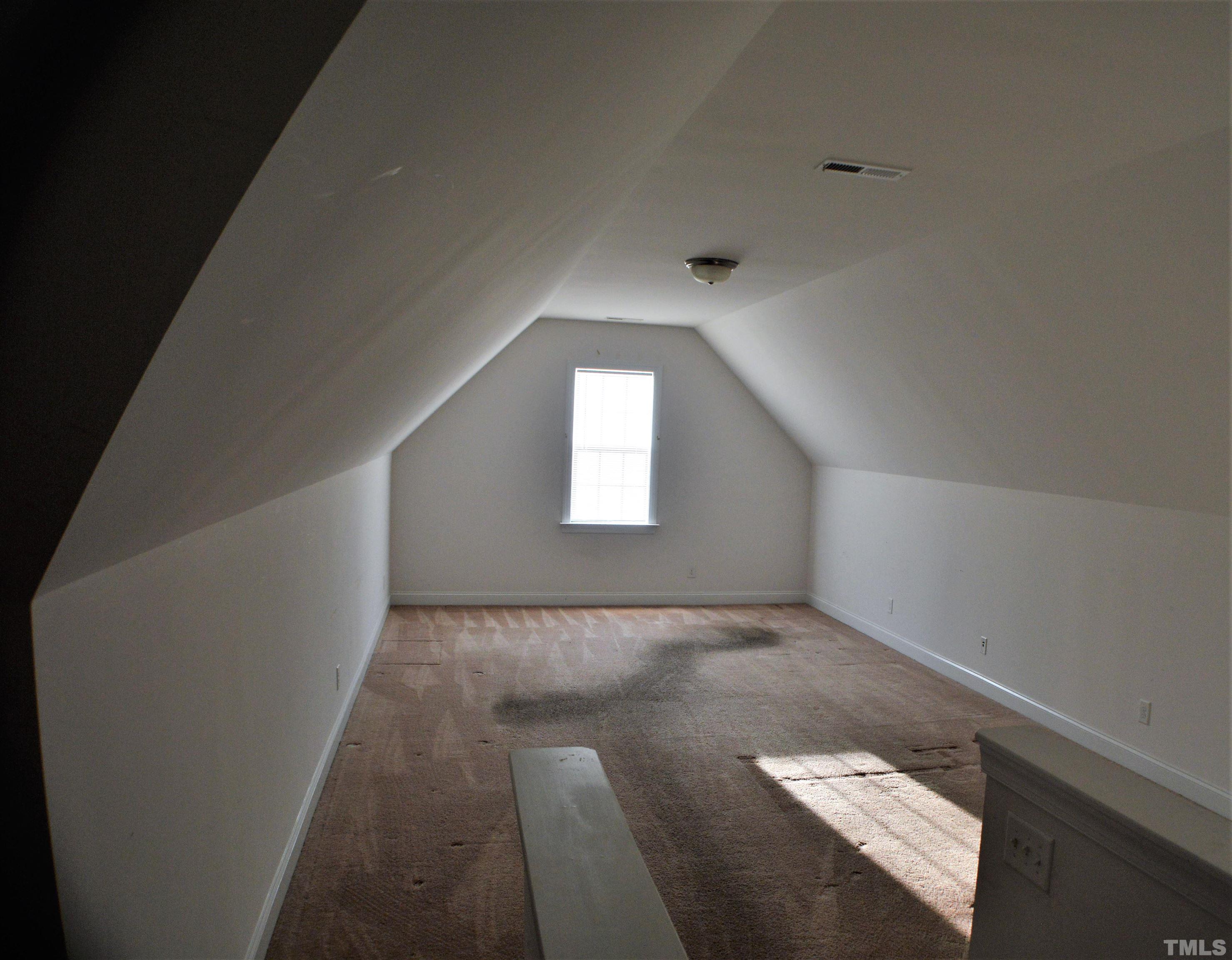 346 West Waycliff Road Henderson, NC 27537 - Photo 13 of 31 Gallery Image 13