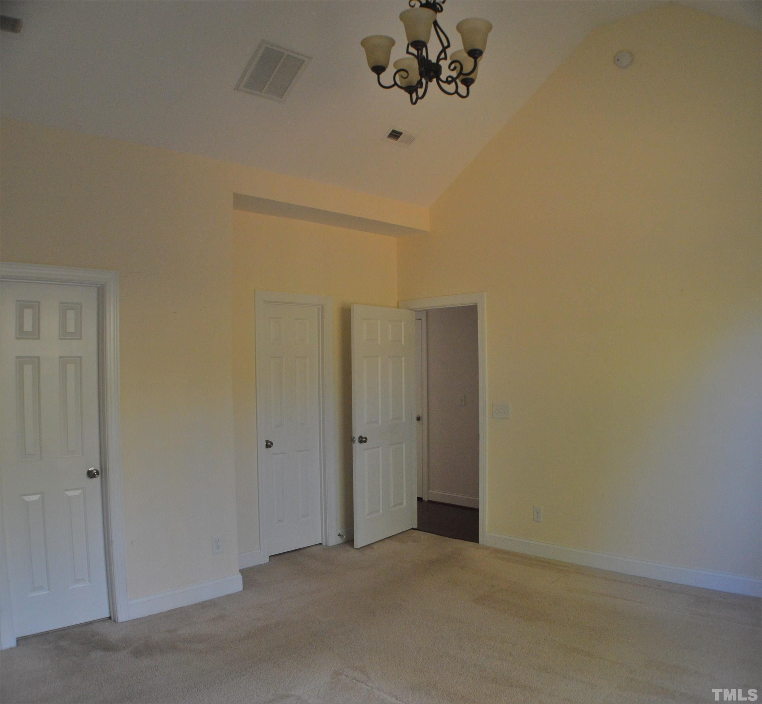 346 West Waycliff Road Henderson, NC 27537 - Photo 16 of 31 Gallery Image 16