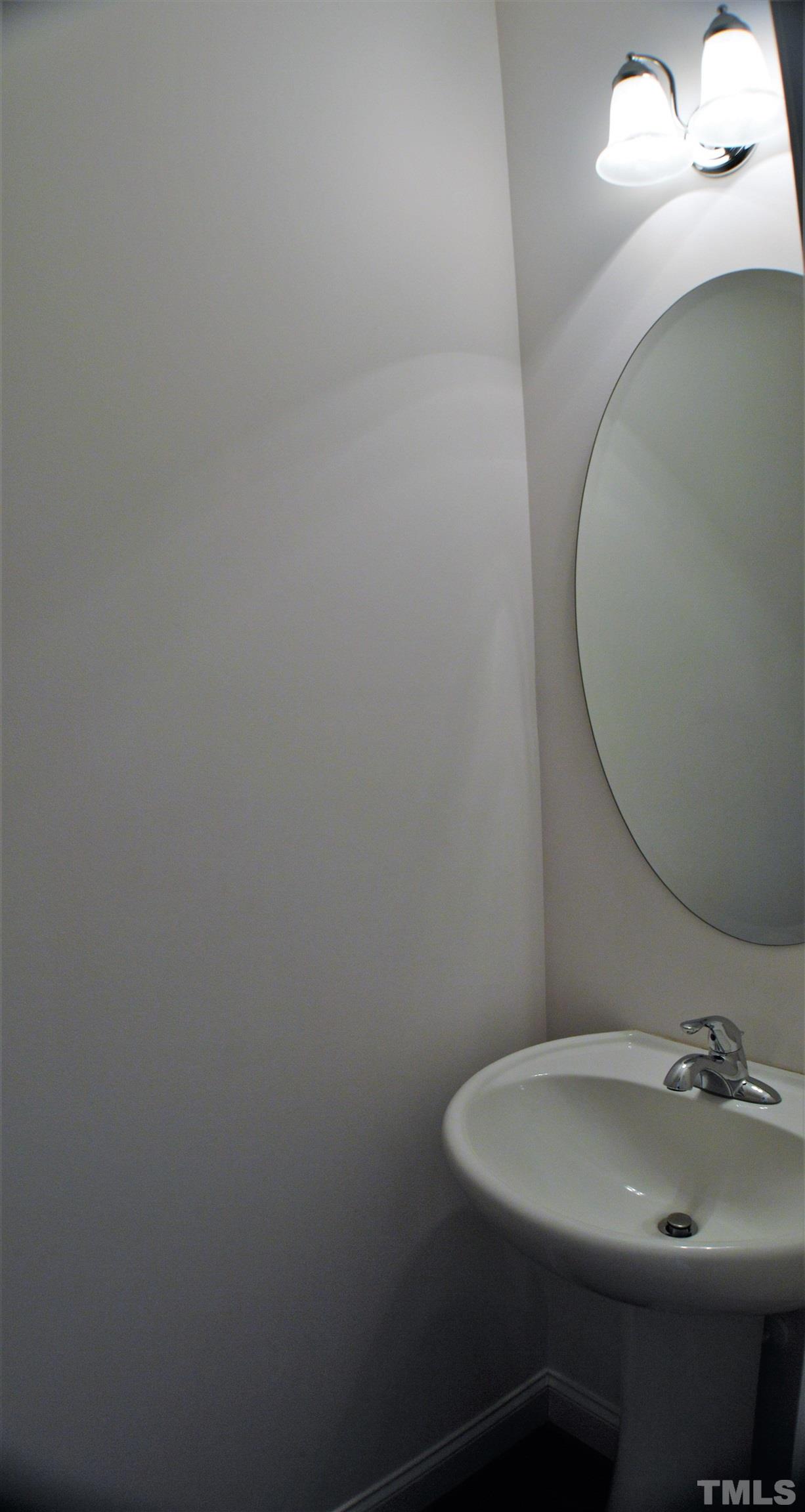 346 West Waycliff Road Henderson, NC 27537 - Photo 23 of 31 Gallery Image 23