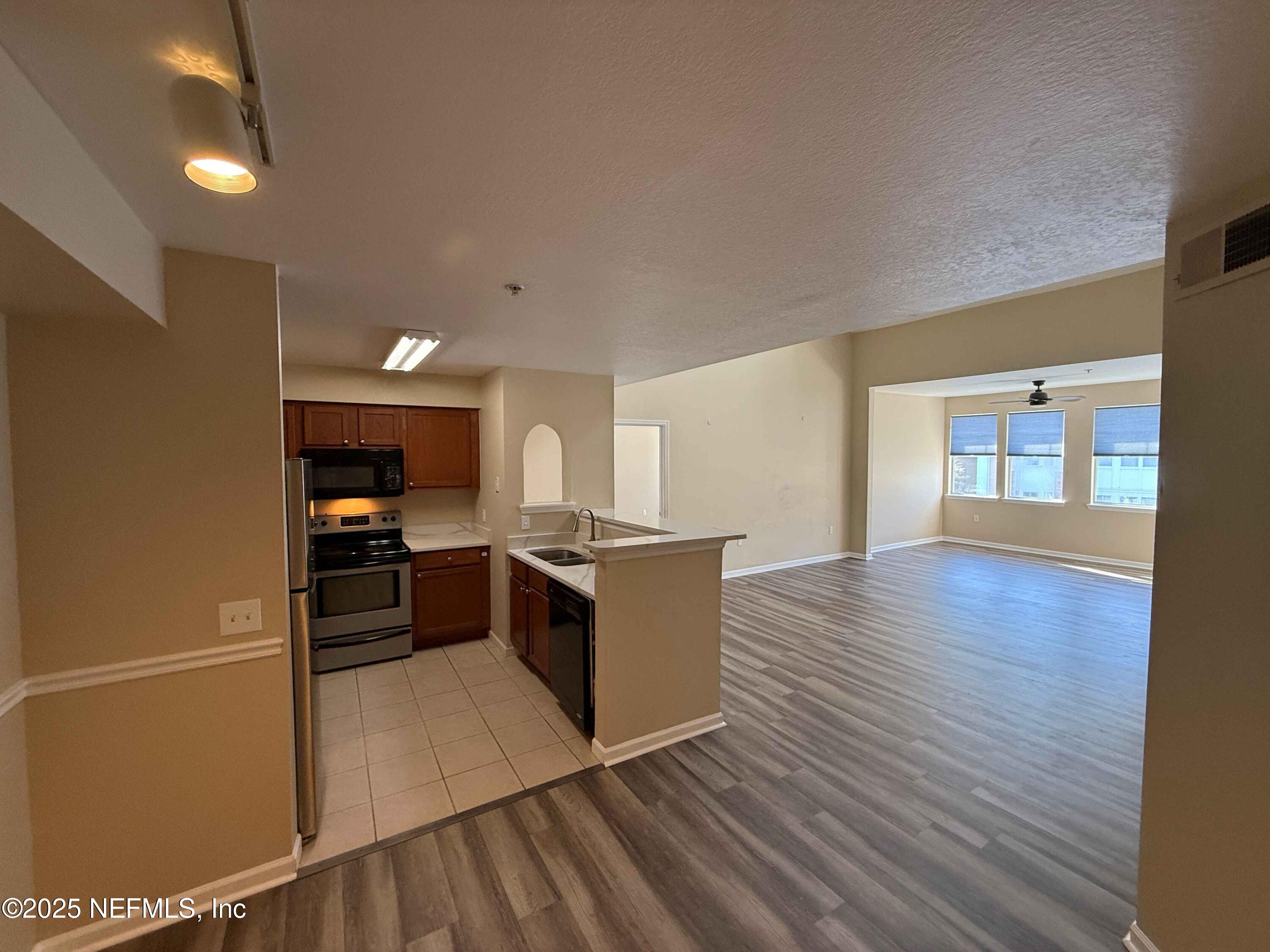 8550 Touchton Road, Unit 1633 Jacksonville, FL 32216 - Photo 12 of 21 kit lr