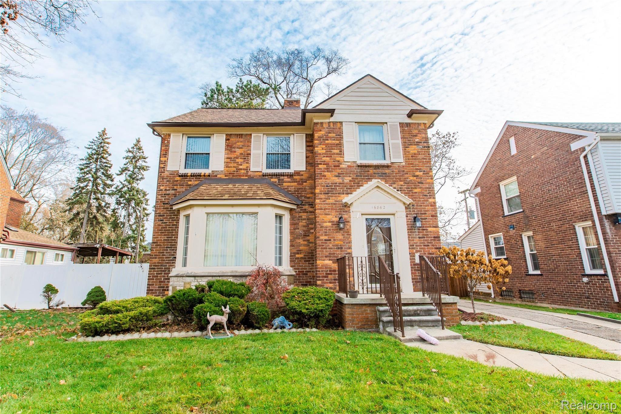 16862 Edinborough Rd, Detroit MI (1 of 30).jpg