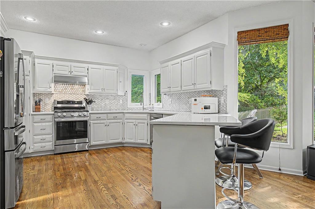 7228 Widmer Road Shawnee, KS 66216 - Photo 12 of 46