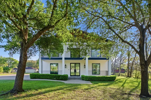 $1,100,000 | 1905 Dowling Drive, Richmond, TX 77469