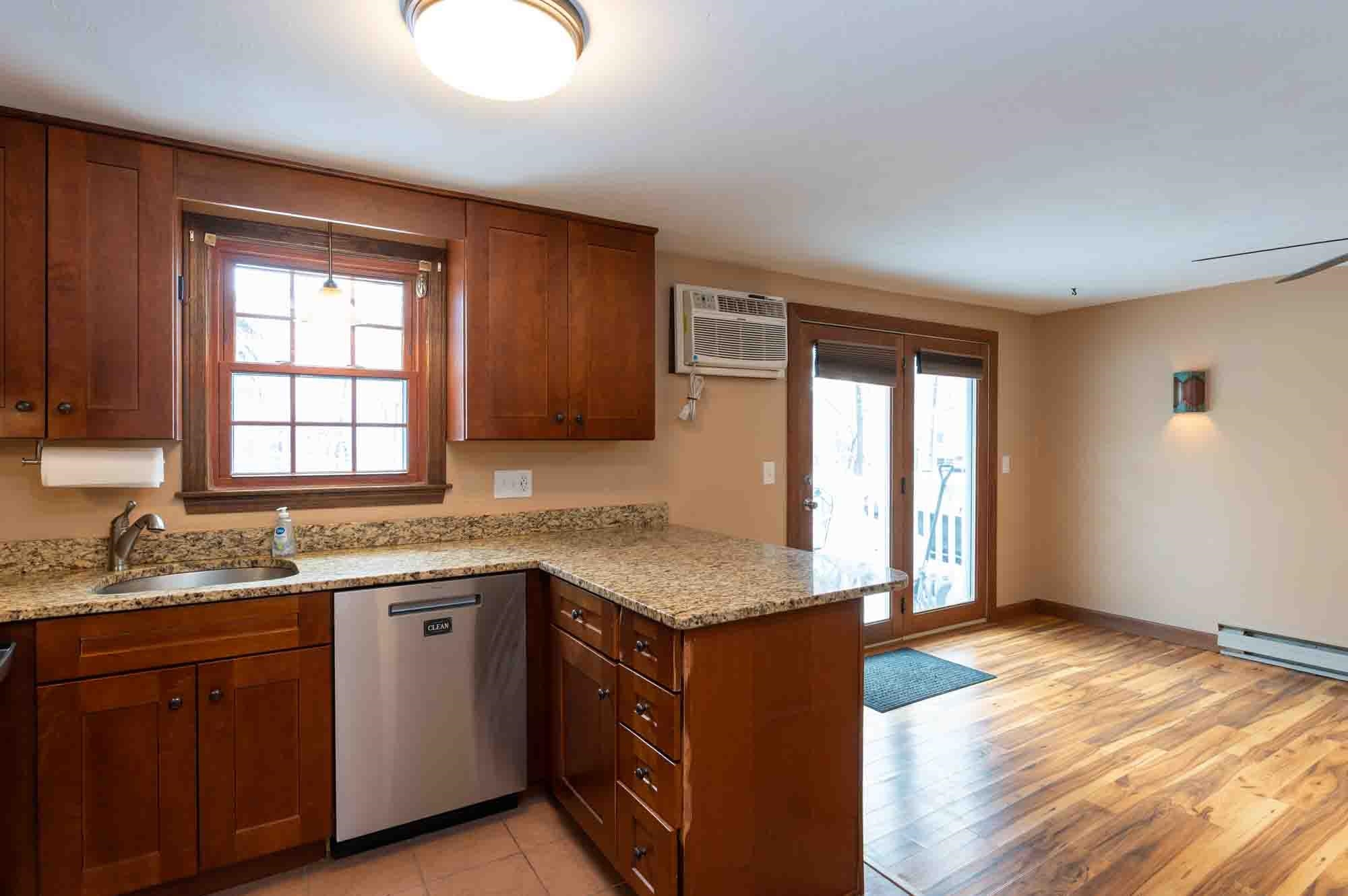 22 Olde Country Village Road Londonderry, NH 03053 - Photo 11 of 53