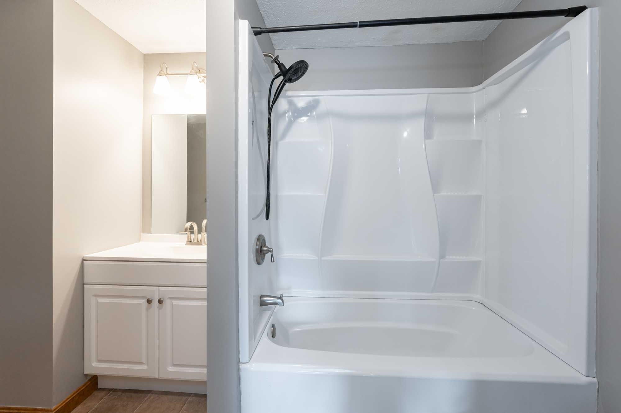 22 Olde Country Village Road Londonderry, NH 03053 - Photo 34 of 53