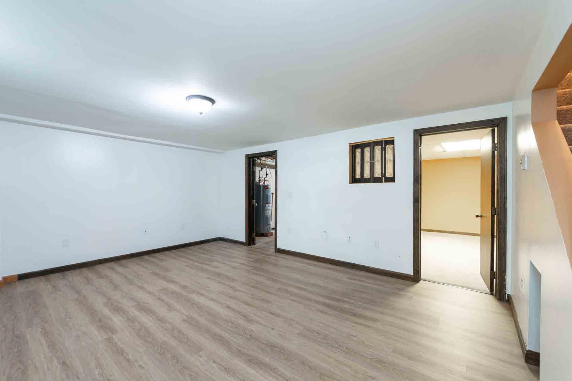 22 Olde Country Village Road Londonderry, NH 03053 - Photo 41 of 53