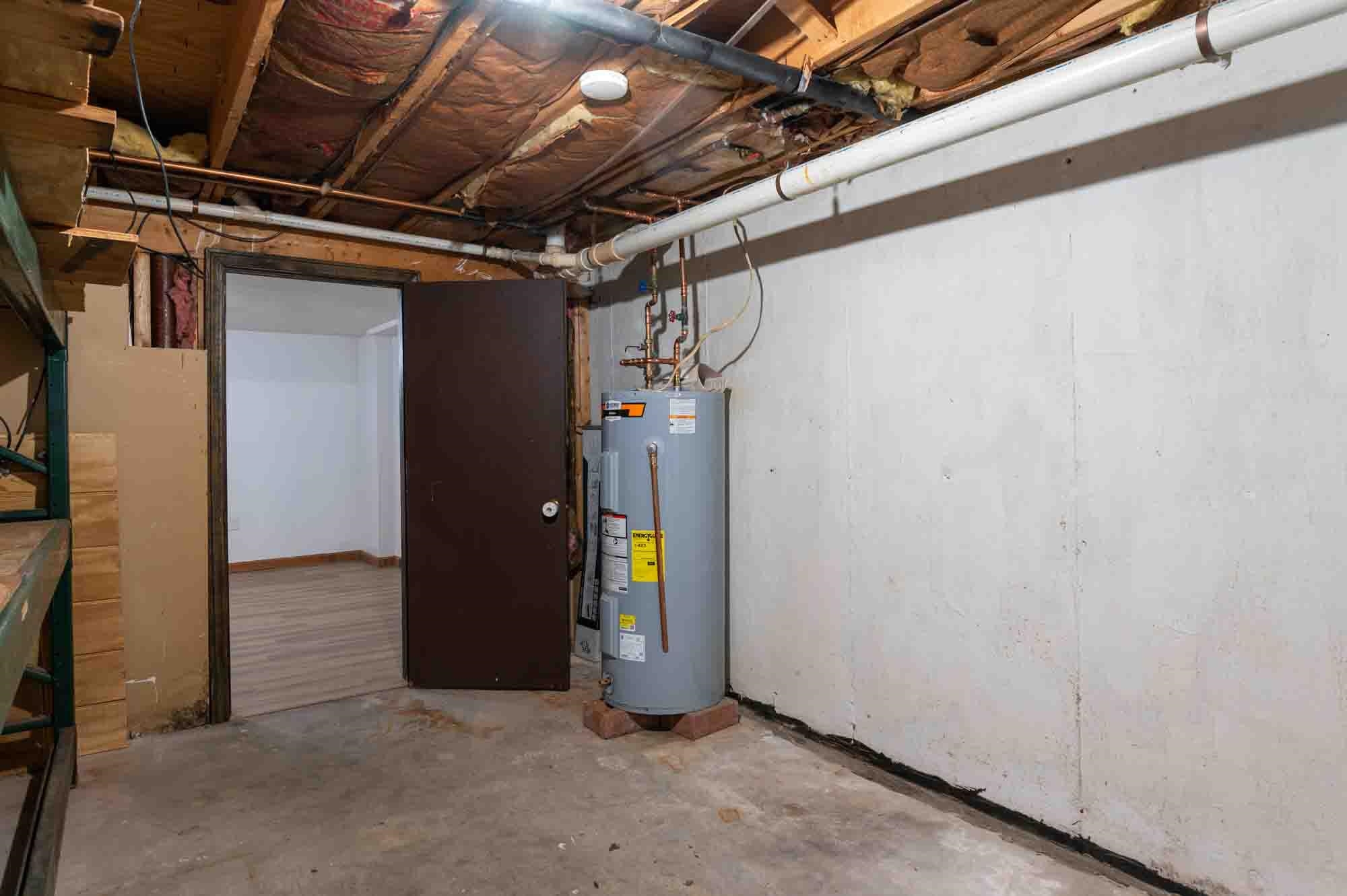 22 Olde Country Village Road Londonderry, NH 03053 - Photo 46 of 53