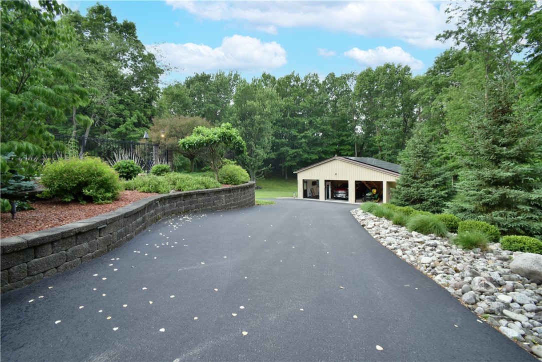 7160 Gillis Road Victor, NY 14564 - Photo 5 of 50