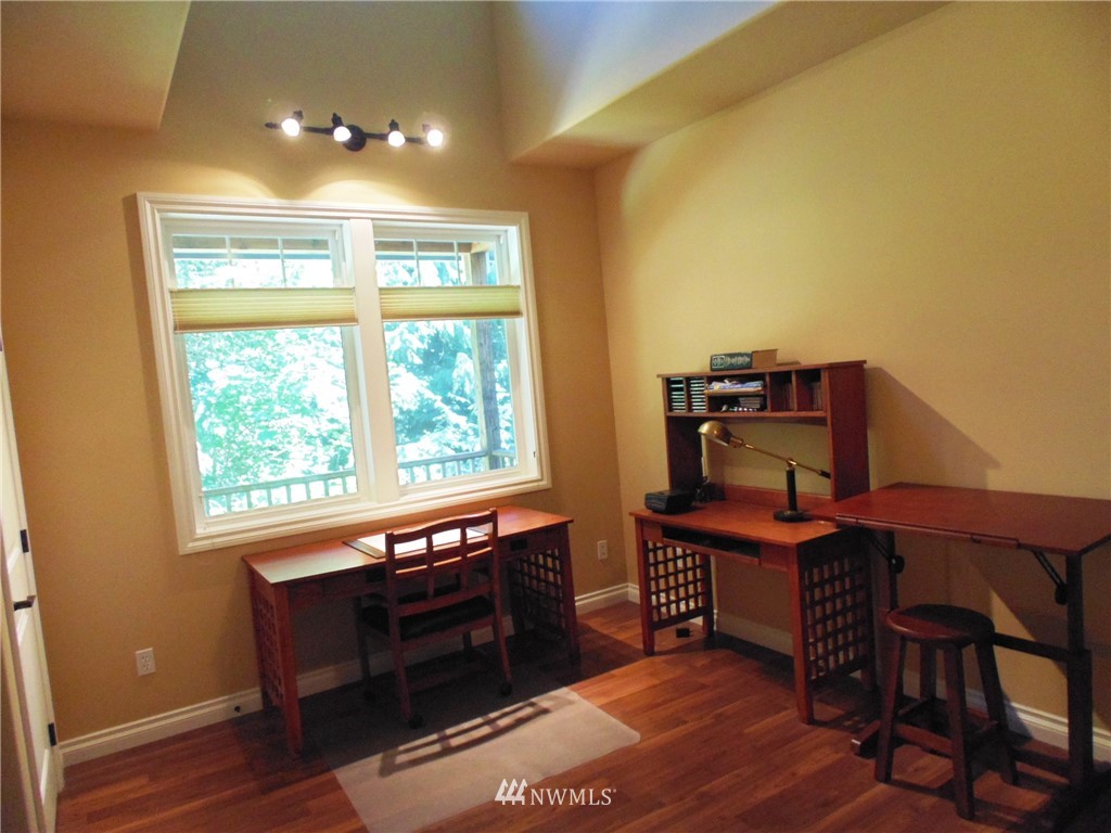 726 Glass Road Port Angeles, WA 98362 - Photo 12 of 14 Gallery Image 12