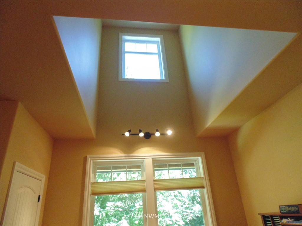 726 Glass Road Port Angeles, WA 98362 - Photo 13 of 14 Gallery Image 13
