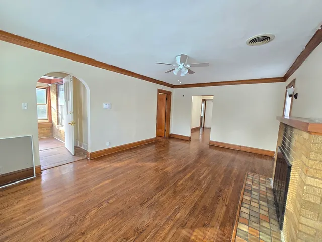 $250,000 | 616 West Keith Avenue, Waukegan, IL 60085