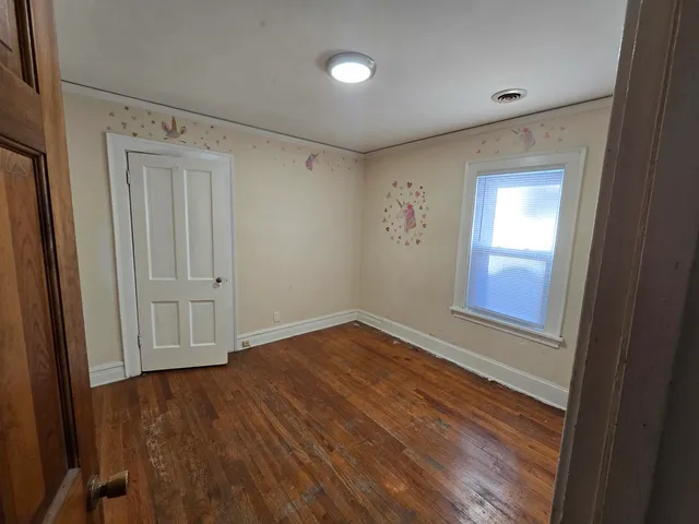 $250,000 | 616 West Keith Avenue, Waukegan, IL 60085