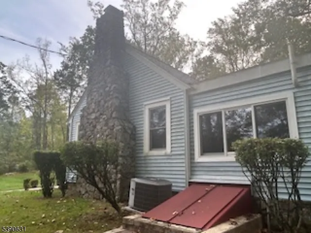 $399,900 | 368 Strotz Road, Asbury, NJ 08802