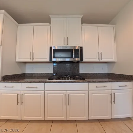 $2,570 | 7226 Summer Grove Avenue, Las Vegas, NV 89117