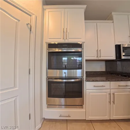 $2,570 | 7226 Summer Grove Avenue, Las Vegas, NV 89117