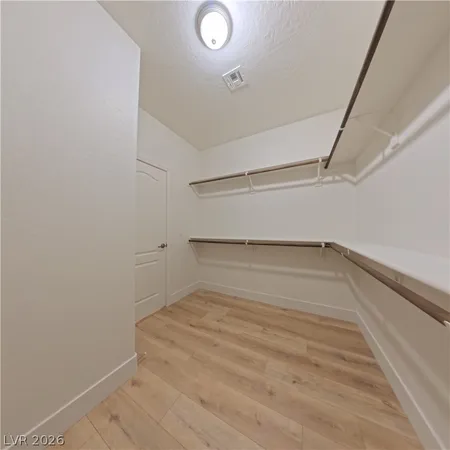 $2,570 | 7226 Summer Grove Avenue, Las Vegas, NV 89117