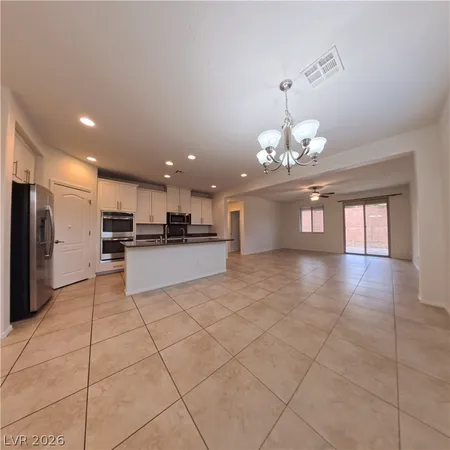 $2,570 | 7226 Summer Grove Avenue, Las Vegas, NV 89117