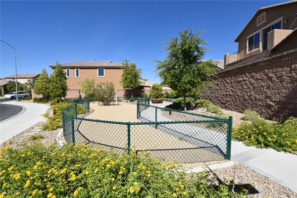 $2,570 | 7226 Summer Grove Avenue, Las Vegas, NV 89117