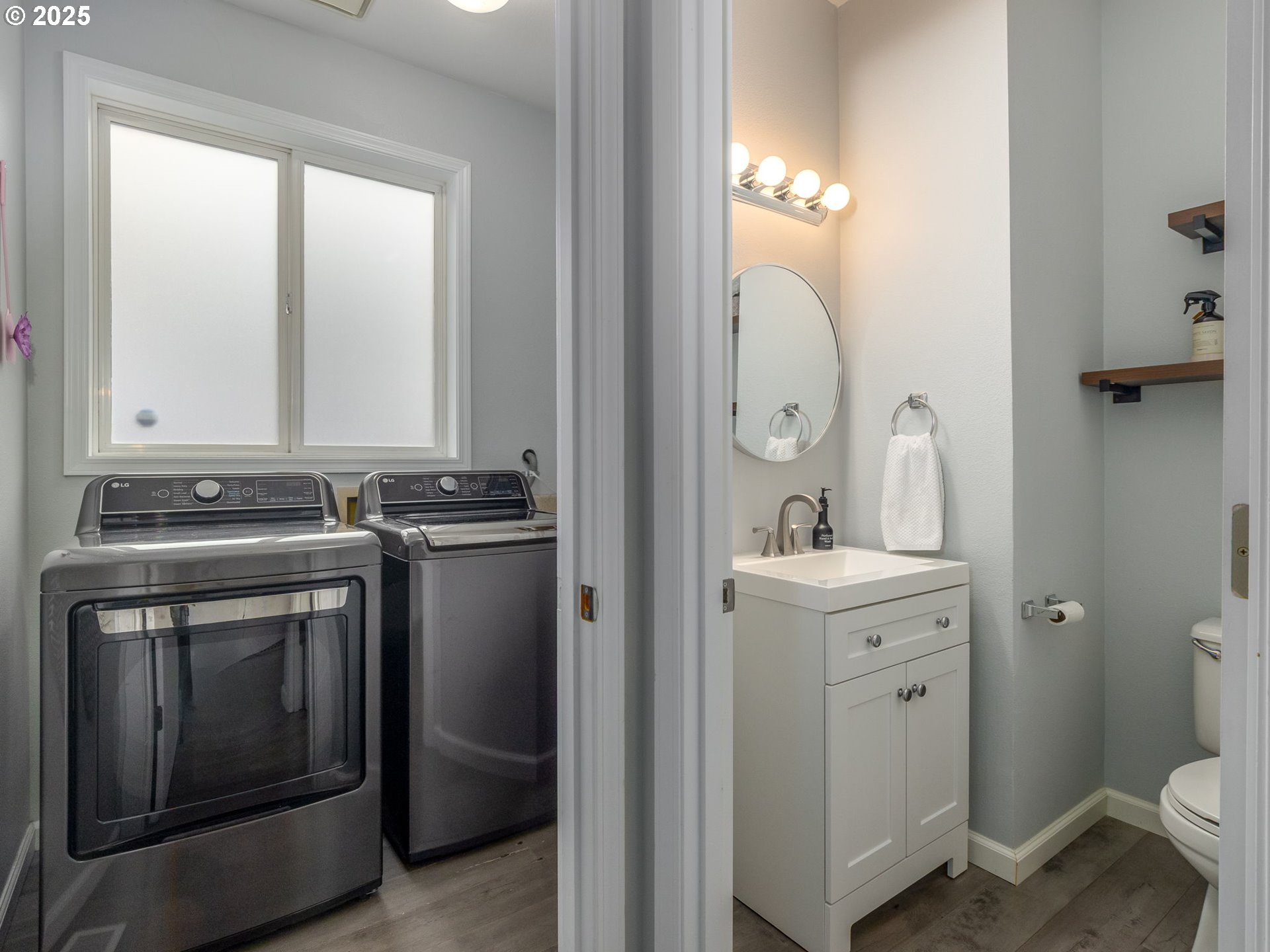 14140 Southwest Chehalem Court Tigard, OR 97223 - Photo 15 of 30 a utility room with dryer and washer