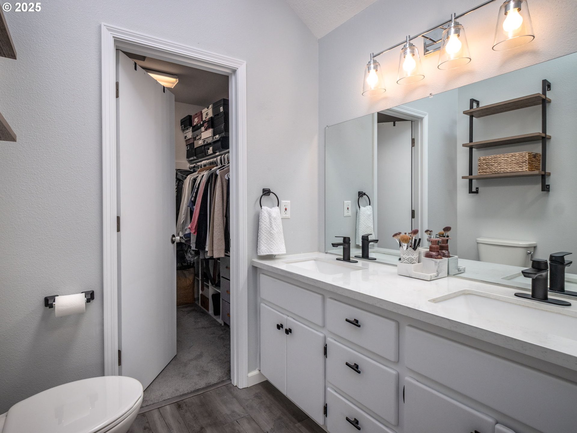 14140 Southwest Chehalem Court Tigard, OR 97223 - Photo 19 of 30 a bathroom with a sink and a mirror