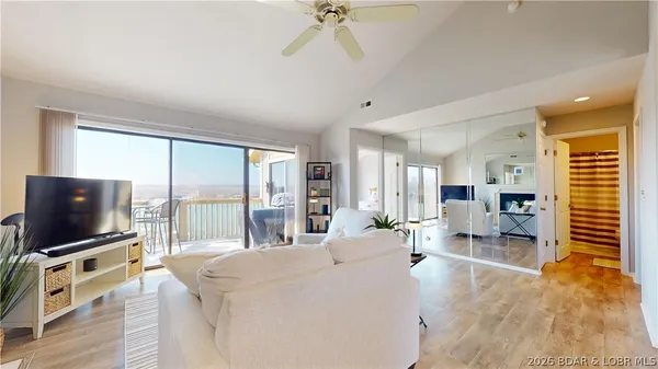 $279,000 | 2500 Bay Point Lane, Unit 741, Osage Beach, MO 65065