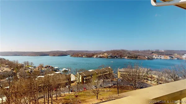 $279,000 | 2500 Bay Point Lane, Unit 741, Osage Beach, MO 65065