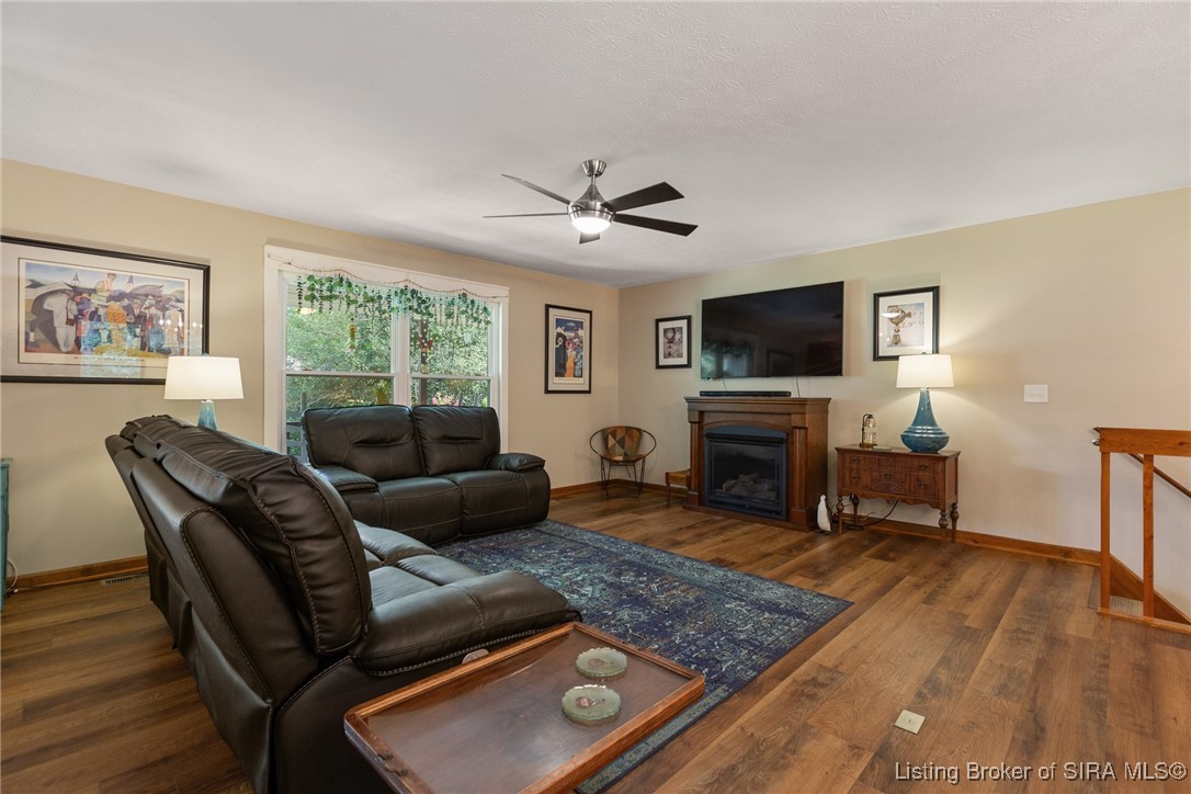 5177 Stiller Road Floyds Knobs, IN 47119 - Photo 8 of 40 Gallery Image 8