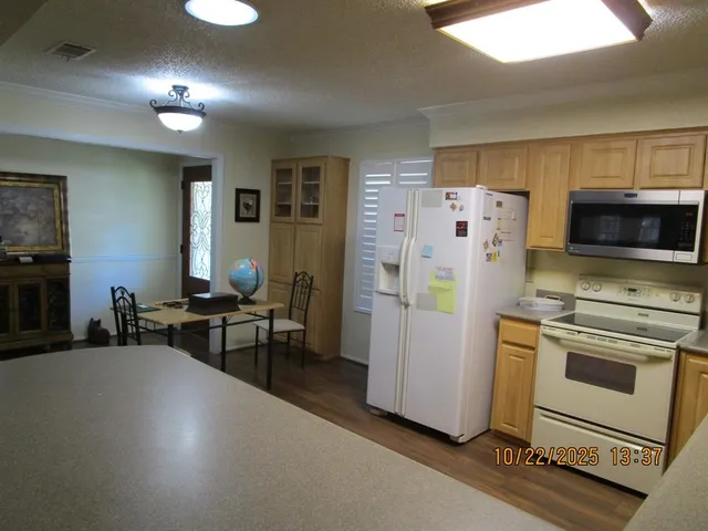 $329,900 | 7100 Canterbury Drive, Waco, TX 76712