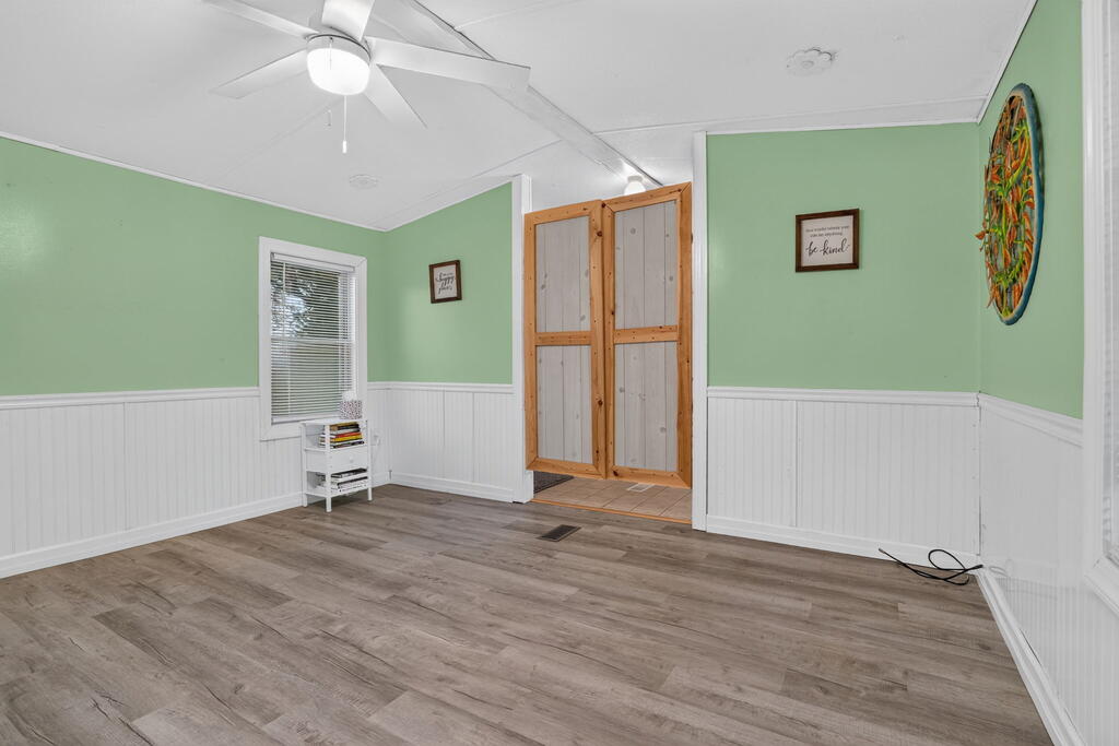 2410 Ridge Road Chincoteague, VA 23336 - Photo 14 of 37 Gallery Image 14