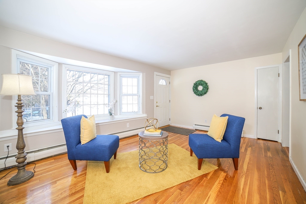 5 Ridgewood Road Holden, MA 01520 - Photo 3 of 31 Gallery Image 3