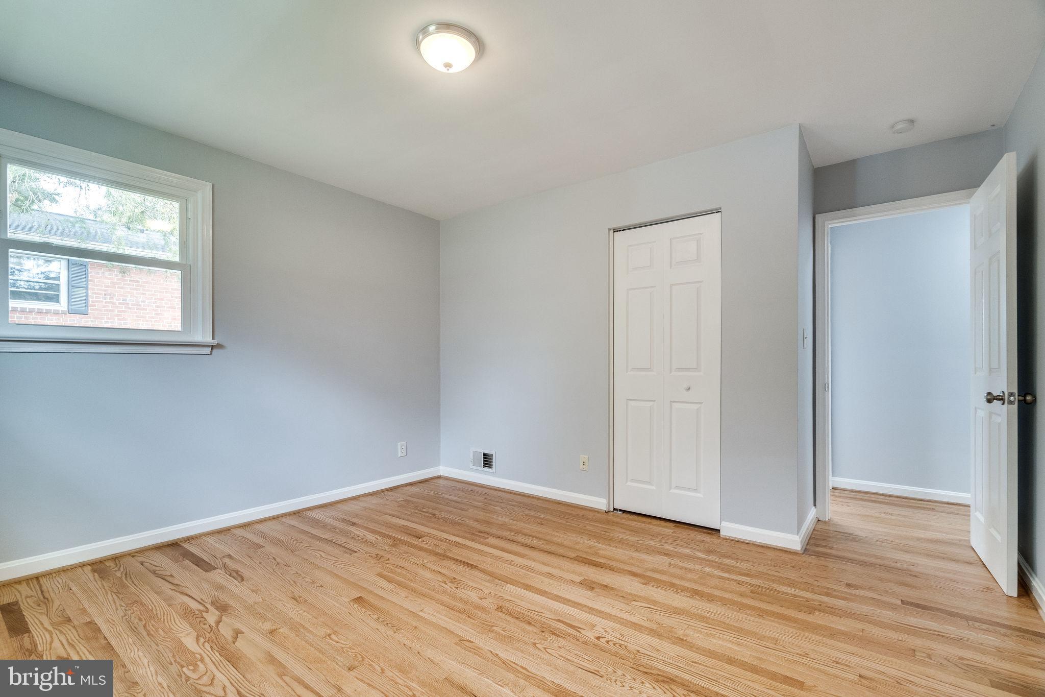 6506 Fort Hunt Road Alexandria, VA 22307 - Photo 19 of 42 Second Bedroom