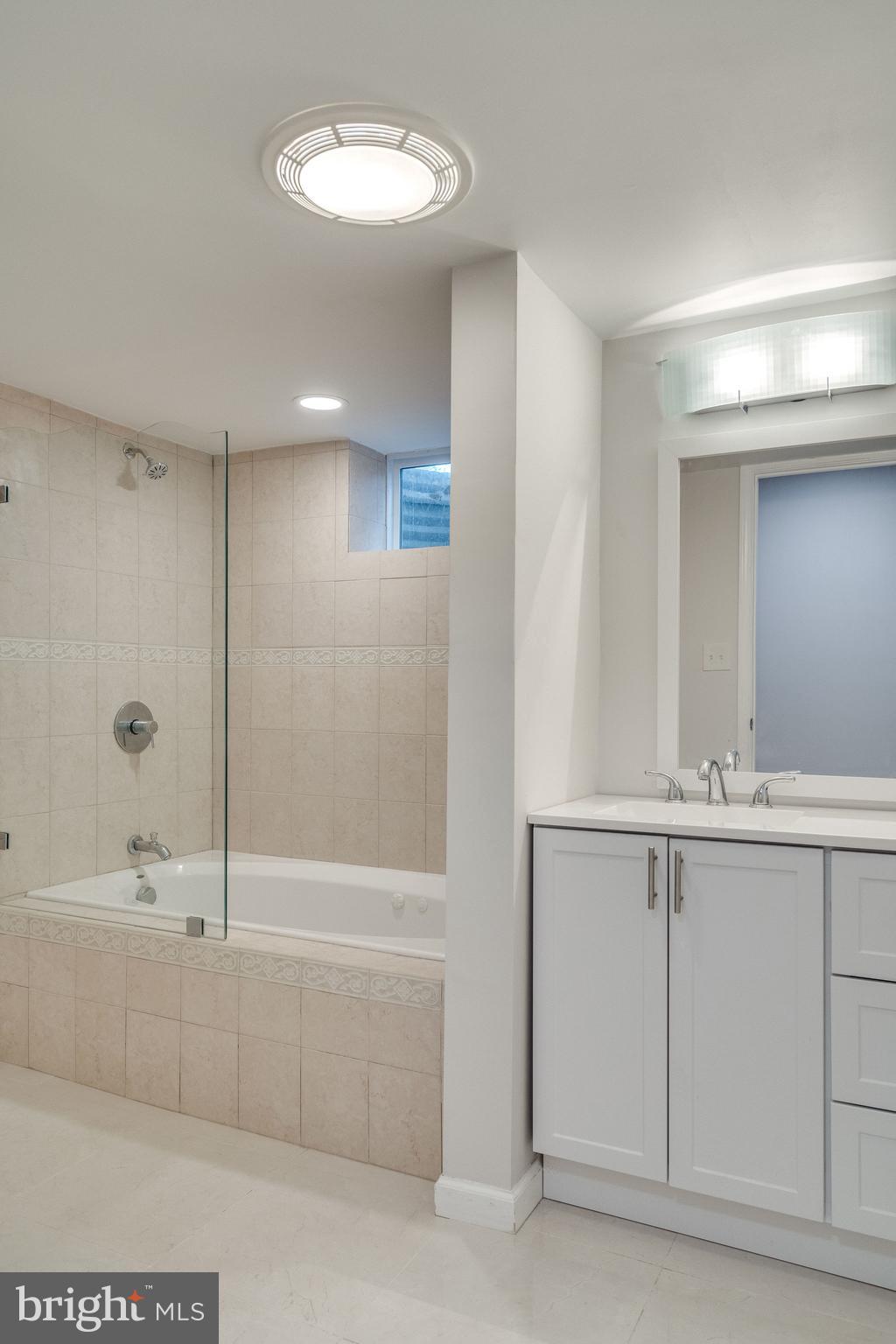6506 Fort Hunt Road Alexandria, VA 22307 - Photo 34 of 42 Third Full Bath
