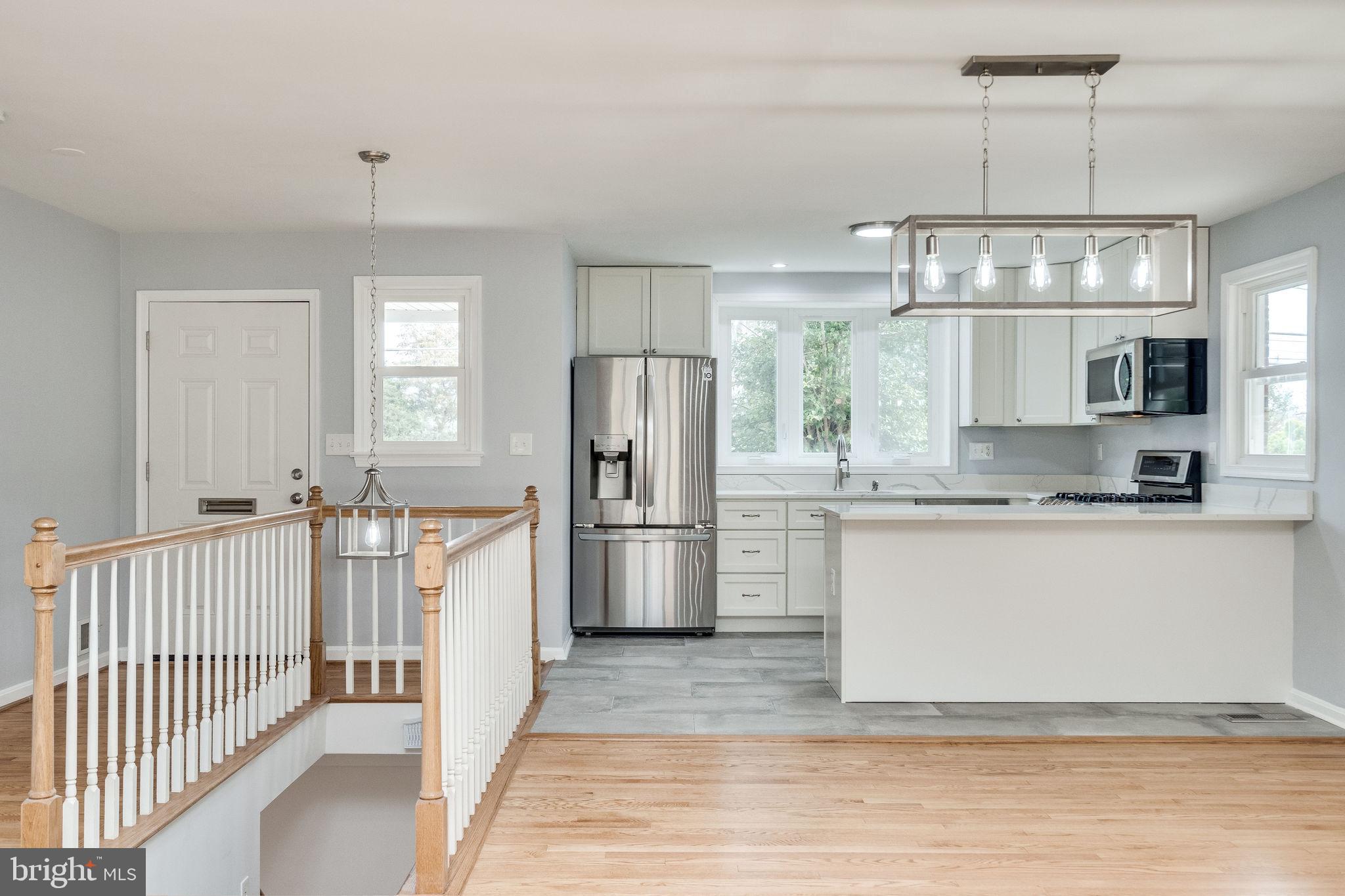 6506 Fort Hunt Road Alexandria, VA 22307 - Photo 9 of 42 Gallery Image 9