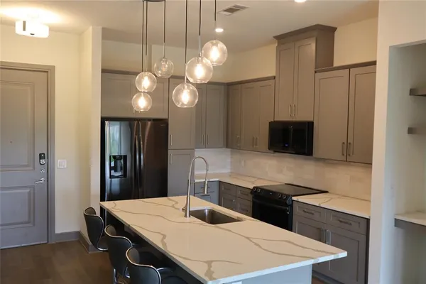 $2,300 | 2700 Old Denton Road, Unit 3314, Carrollton, TX 75007