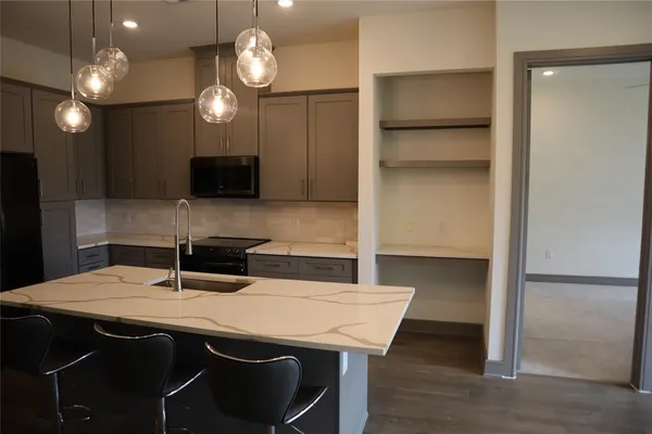 $2,300 | 2700 Old Denton Road, Unit 3314, Carrollton, TX 75007