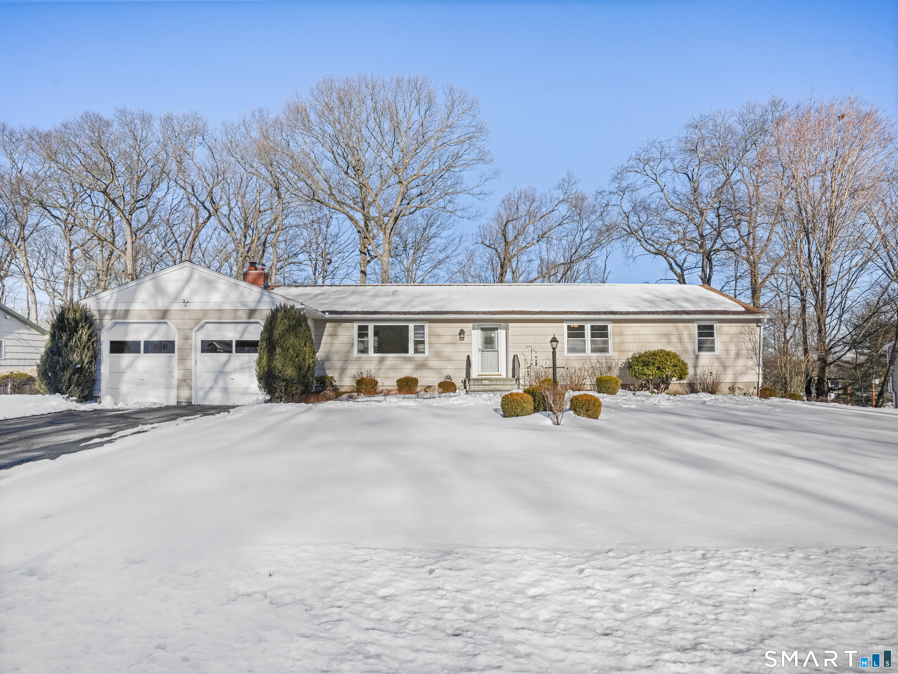 250 Lockwood Road Fairfield, CT 06825 - Photo 27 of 30