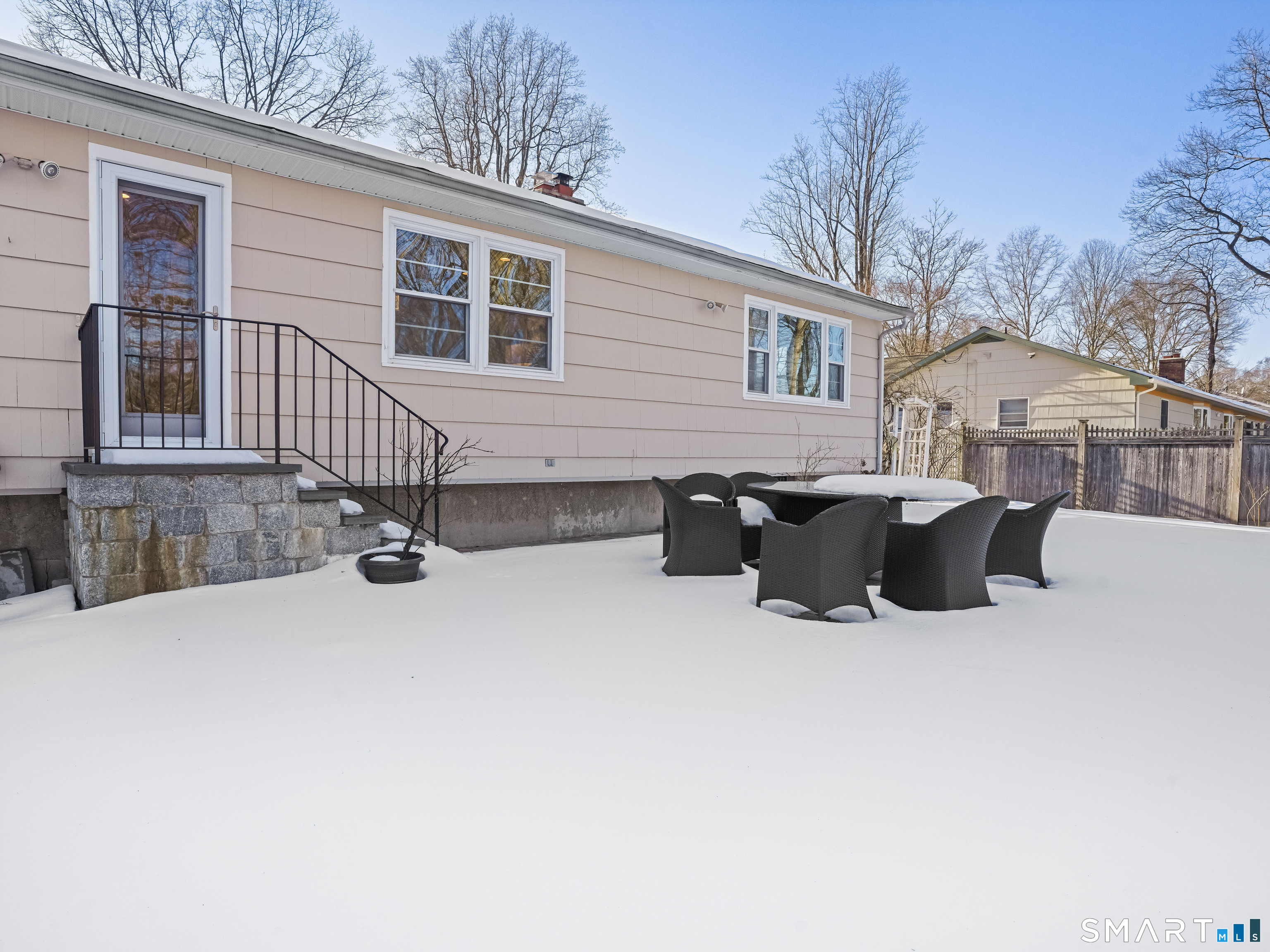 250 Lockwood Road Fairfield, CT 06825 - Photo 29 of 30