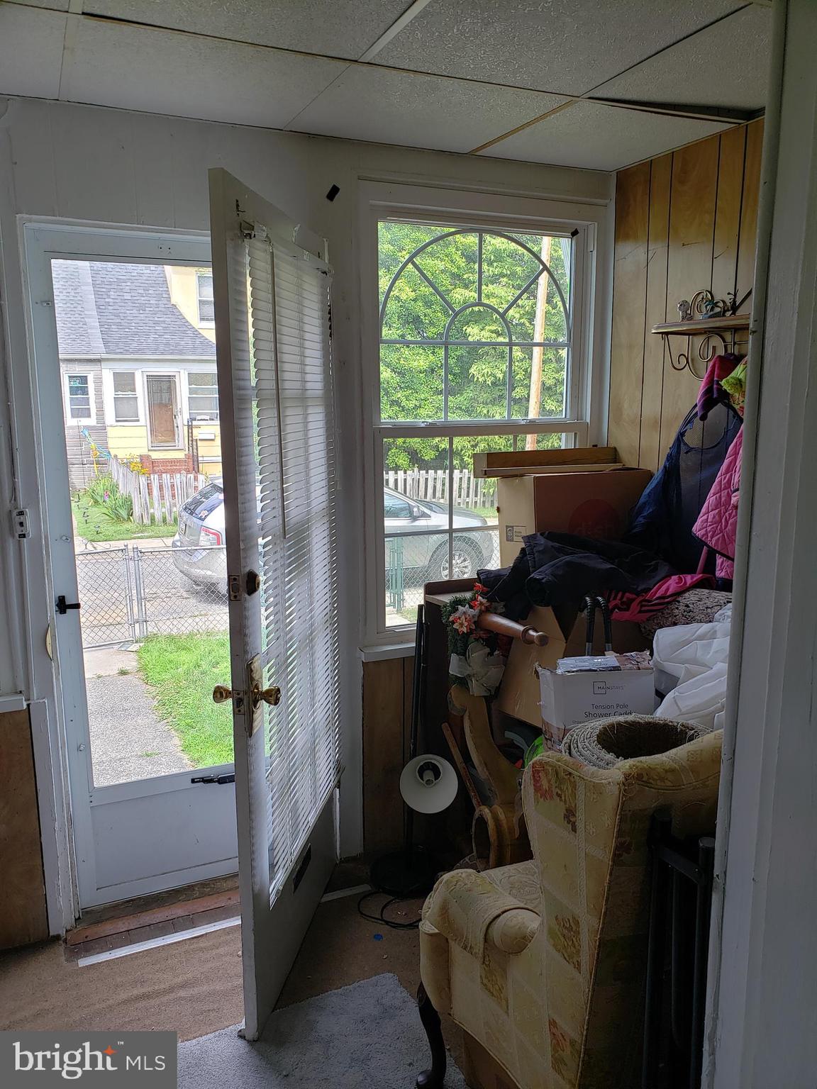 16 Broadship Road Baltimore, MD 21222 - Photo 2 of 9
