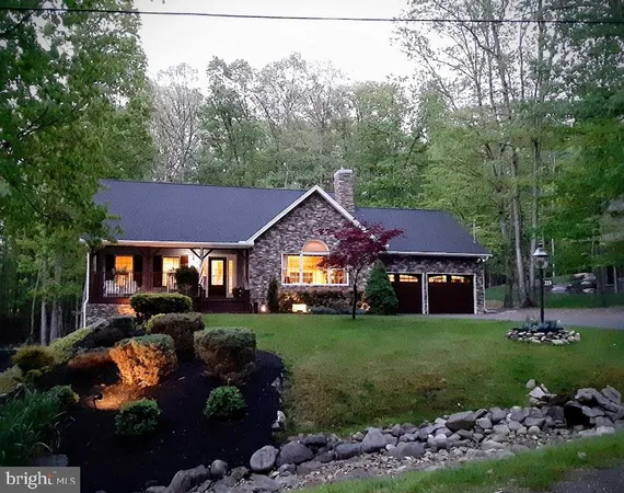 $549,990 | 219 Owego Drive, Hazleton, PA 18202
