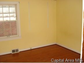 2217 South 11th Street Springfield, IL 62703 - Photo 7 of 12