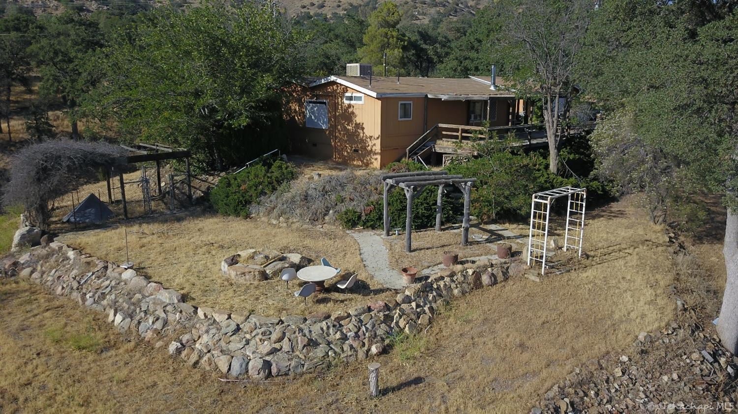 42128 Indian Oak Road Caliente, CA 93518 - Photo 1 of 12 Gallery Image 1