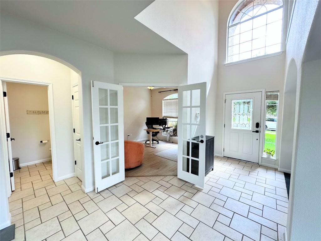12504 Gun Metal Drive Austin, TX 78739 - Photo 6 of 40 a view of a living room