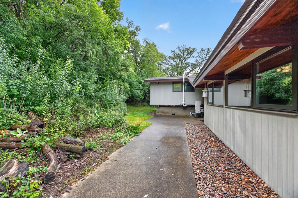 2715 Salem Road Southwest Rochester, MN 55902 - Photo 48 of 79 Gallery Image 48